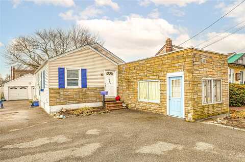 644 Merrick Road, Copiague, NY 11726