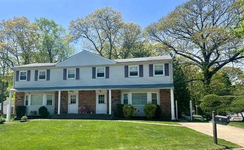 2 Sundale Court, Smithtown, NY 11787