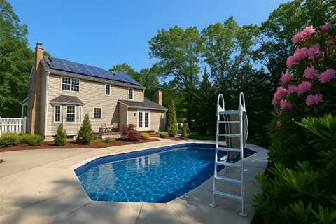 3 Wilderness Court, Manorville, NY 11949