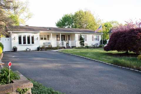 24 Akron Place, Shoreham, NY 11786
