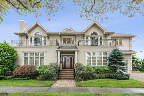 83 Ithaca Avenue, Atlantic Beach, NY 11509