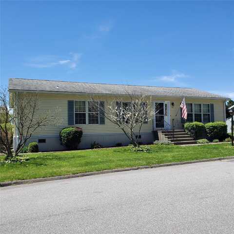 70 Kens Way, Hyde Park, NY 12538