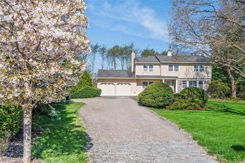 5 Woodrise Court, East Northport, NY 11731