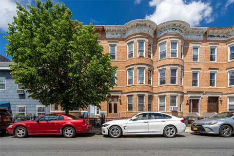 3280 38th Street, Astoria, NY 11103