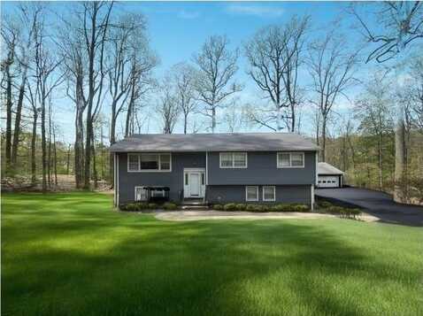 8 Dawn Lane, Airmont, NY 10901