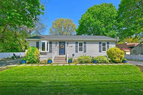 163 E 3rd Street, Huntington Station, NY 11746