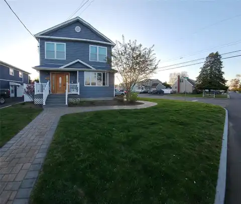 297 Catskill Avenue, Lindenhurst, NY 11757
