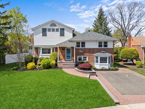 2555 Iris Lane, North Bellmore, NY 11710