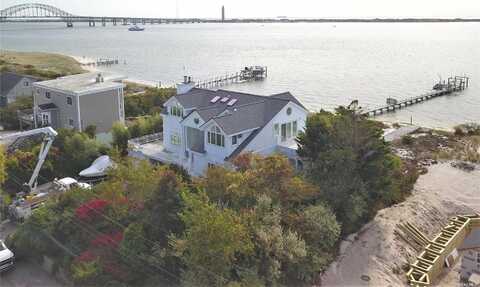 78 Hawser Drive, Oak Beach, NY 11702