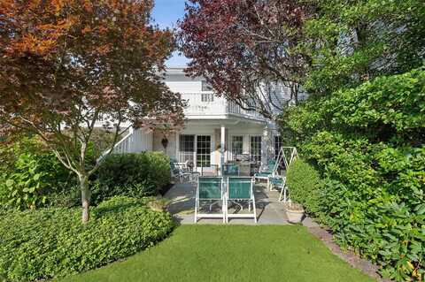 520 Hampton Road, Southampton, NY 11968