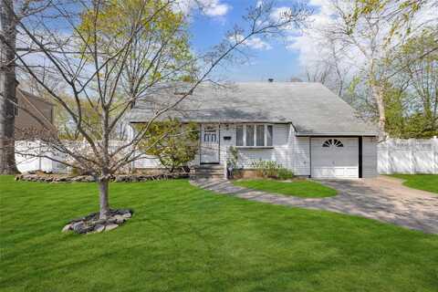 5 Krause Street, Bay Shore, NY 11706