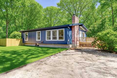 87 Church Lane, Springs, NY 11937