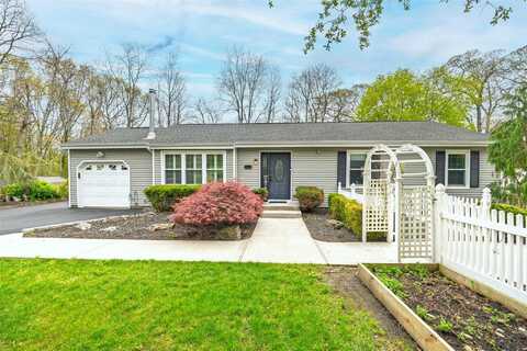 17 Park Circle, Nesconset, NY 11767