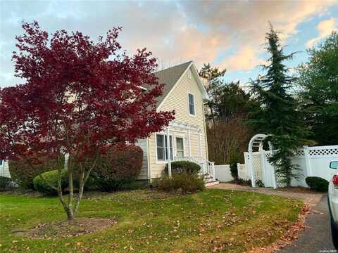 2 Hickory, East Moriches, NY 11940