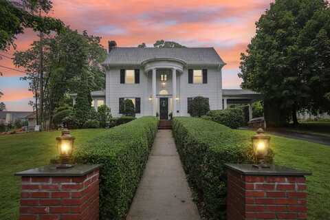 22 Clark Street, Pleasantville, NY 10570