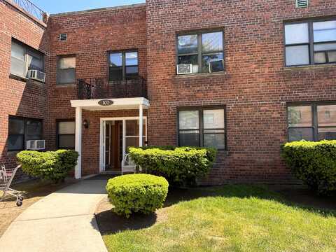 110 Division, Levittown, NY 11756