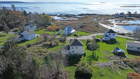 474 Fern Avenue, Long Island, ME 04050