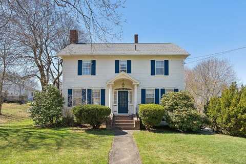 382 College Street, Lewiston, ME 04240