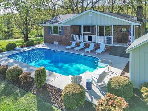 186 Jividen, PETERSTOWN, WV 24963
