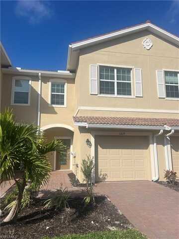 2827 Blossom, NAPLES, FL 34120
