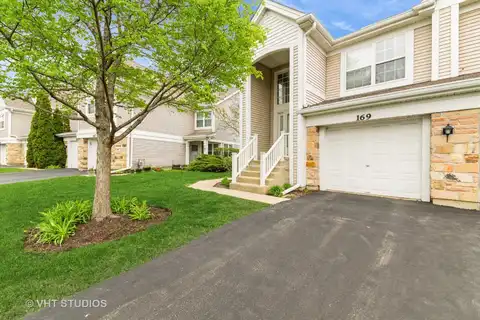 169 Concord Lane, Carol Stream, IL 60188
