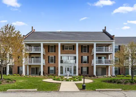 5501 Carriage Way Drive, Rolling Meadows, IL 60008