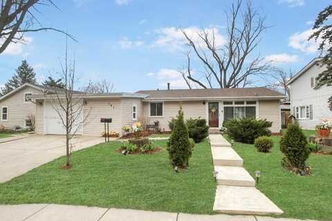 151 Sioux Avenue, Carpentersville, IL 60110