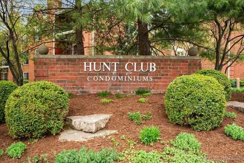 187 Hunt Club Drive, Saint Charles, IL 60174