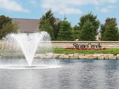 2941 E Stone Creek Boulevard, Urbana, IL 61802