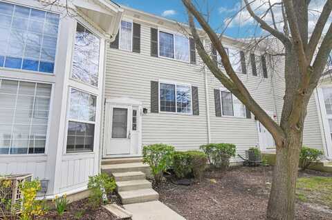 705 Hidden Creek Lane, North Aurora, IL 60542