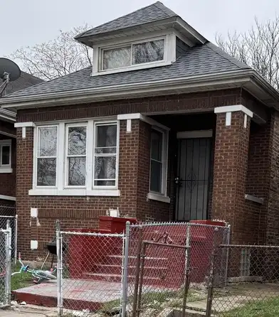 7328 S May Street, Chicago, IL 60621