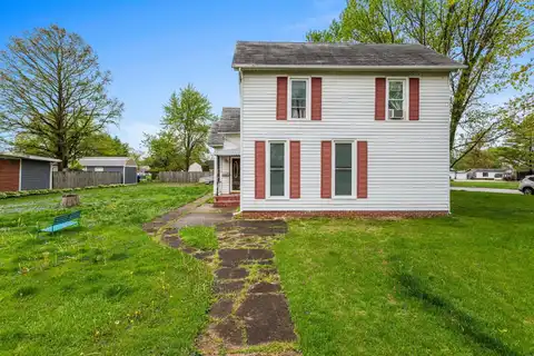 665 N Macon Street, Bement, IL 61813