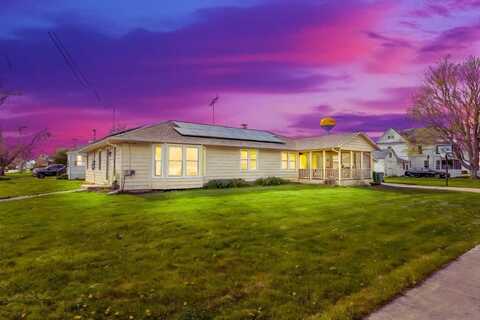 106 S 3rd Street, Kirkland, IL 60146