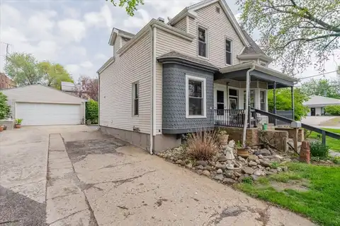816 E Olive Street, Bloomington, IL 61701
