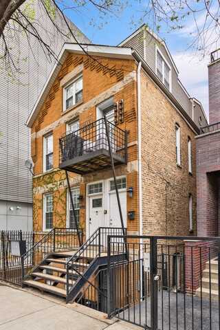 1545 N Bosworth Avenue, Chicago, IL 60642