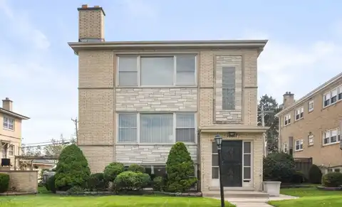 10607 W Cermak Road, Westchester, IL 60154