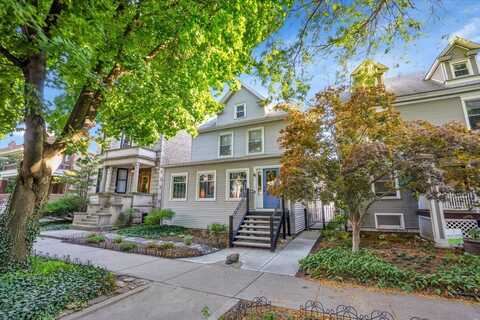 1331 W Granville Avenue, Chicago, IL 60660