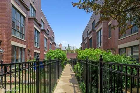 2709 N Hermitage Avenue, Chicago, IL 60614