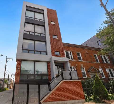 2413 W Fullerton Avenue, Chicago, IL 60647