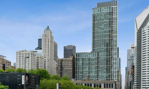 130 N Garland Court, Chicago, IL 60602