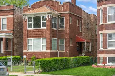 7748 S Saginaw Avenue, Chicago, IL 60649