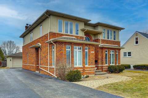 404 N Knight Avenue, Park Ridge, IL 60068