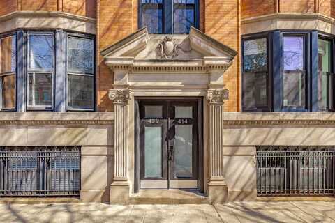 422 W Dickens Avenue, Chicago, IL 60614