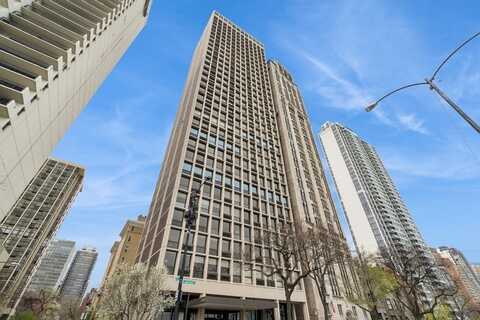 1240 N Lake Shore Drive, Chicago, IL 60610