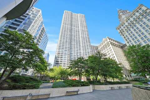 405 N Wabash Avenue, Chicago, IL 60611