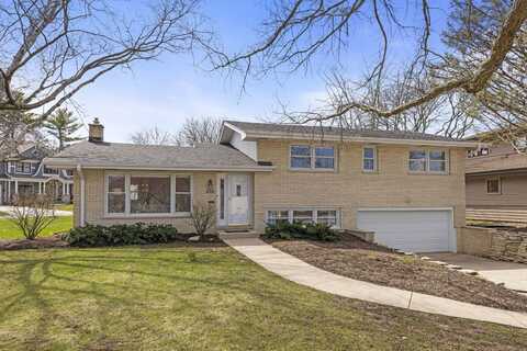 370 Prairie Avenue, Naperville, IL 60540