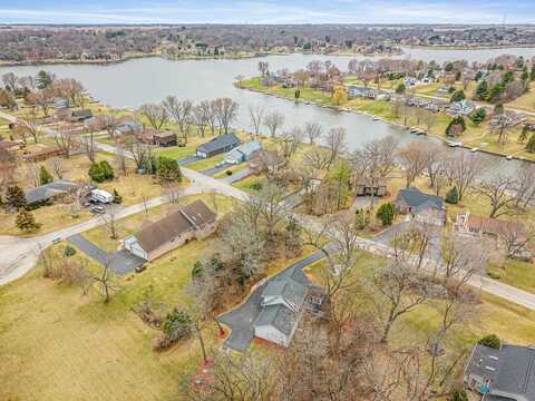 1370 Pier Drive, Davis, IL 61019