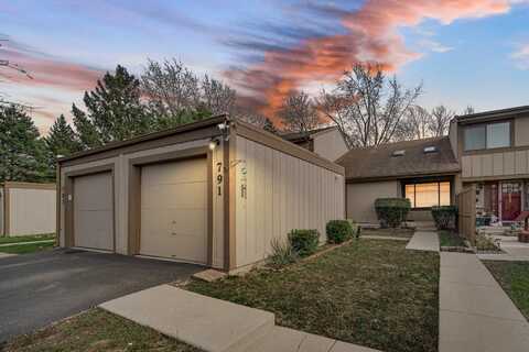 791 Overland Court, Roselle, IL 60172