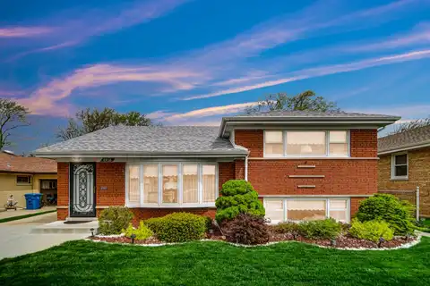 4816 Oak Center Drive, Oak Lawn, IL 60453