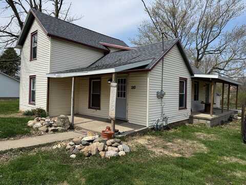 210 E 5th Street, De Land, IL 61839